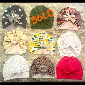 Bunny Knot original, handmade Turban. Size medium (1-4 years)